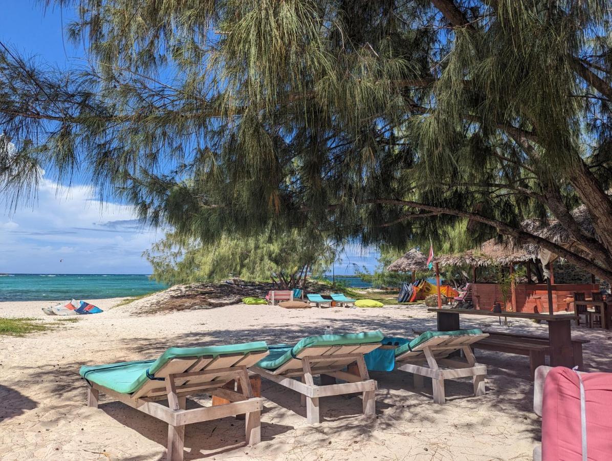 Ocean Lodge Kite & Windsurf Antsiranana Экстерьер фото