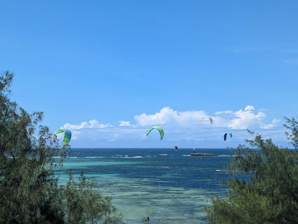 Ocean Lodge Kite & Windsurf Antsiranana Экстерьер фото
