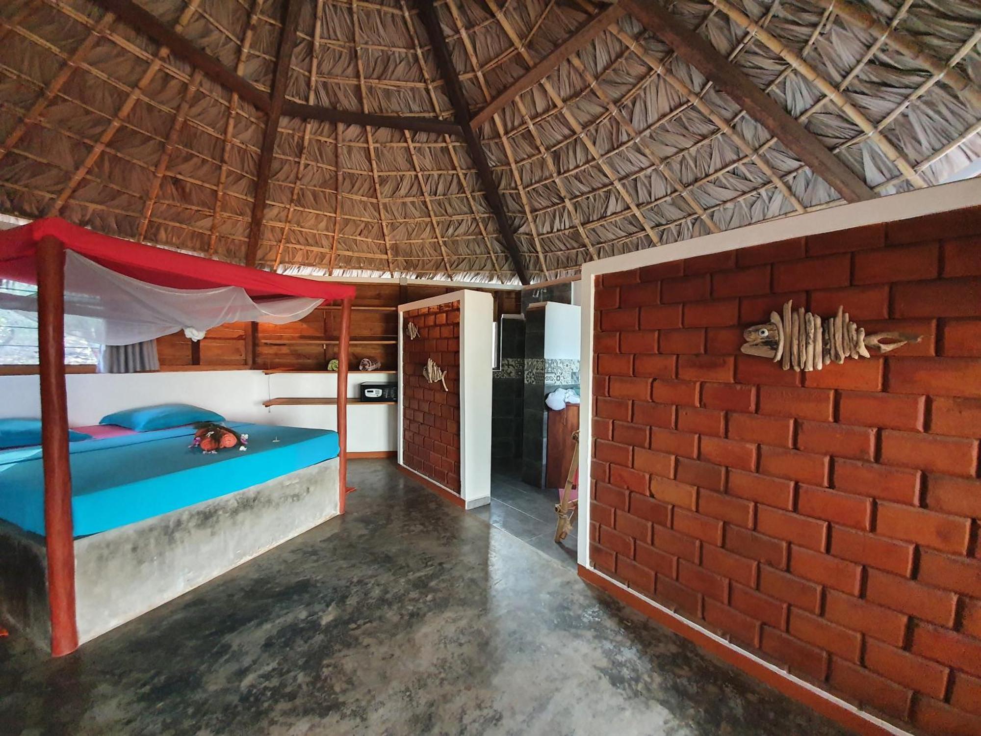 Ocean Lodge Kite & Windsurf Antsiranana Экстерьер фото