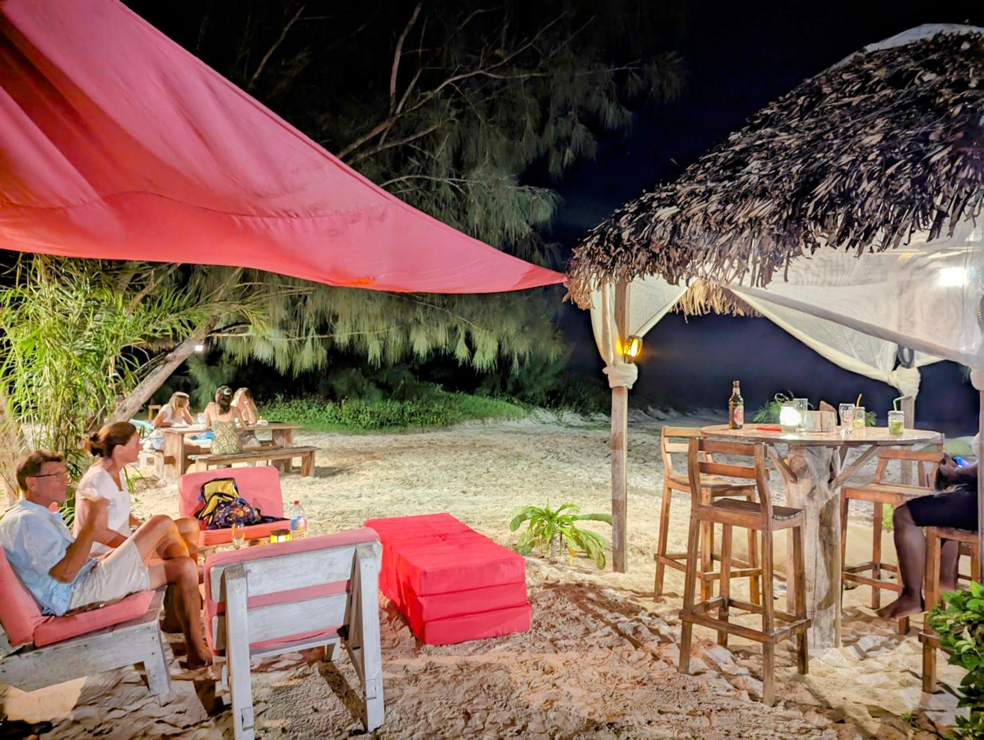Ocean Lodge Kite & Windsurf Antsiranana Экстерьер фото