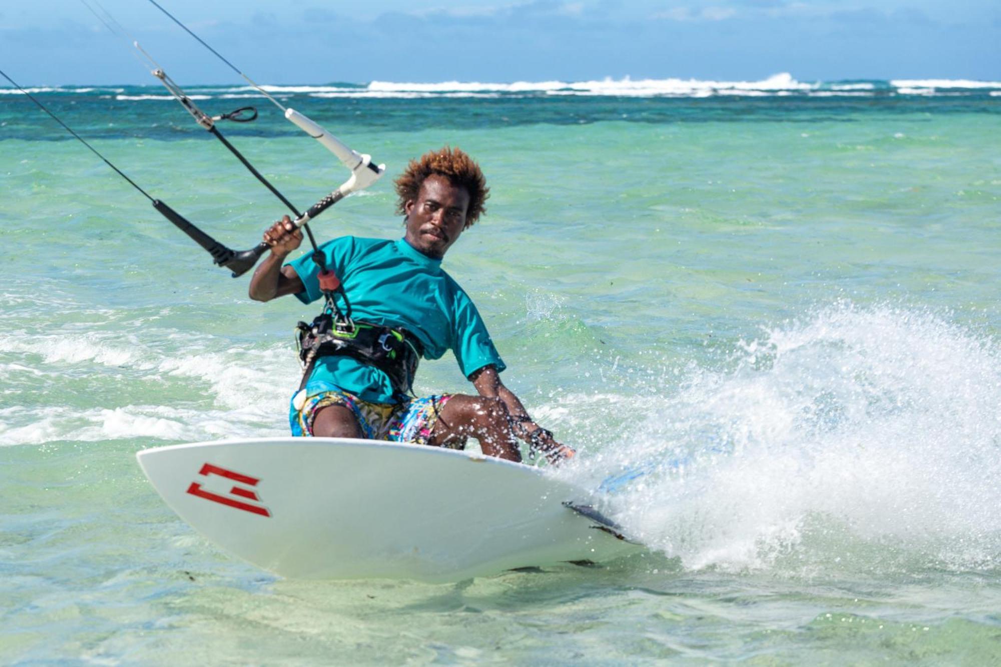Ocean Lodge Kite & Windsurf Antsiranana Экстерьер фото