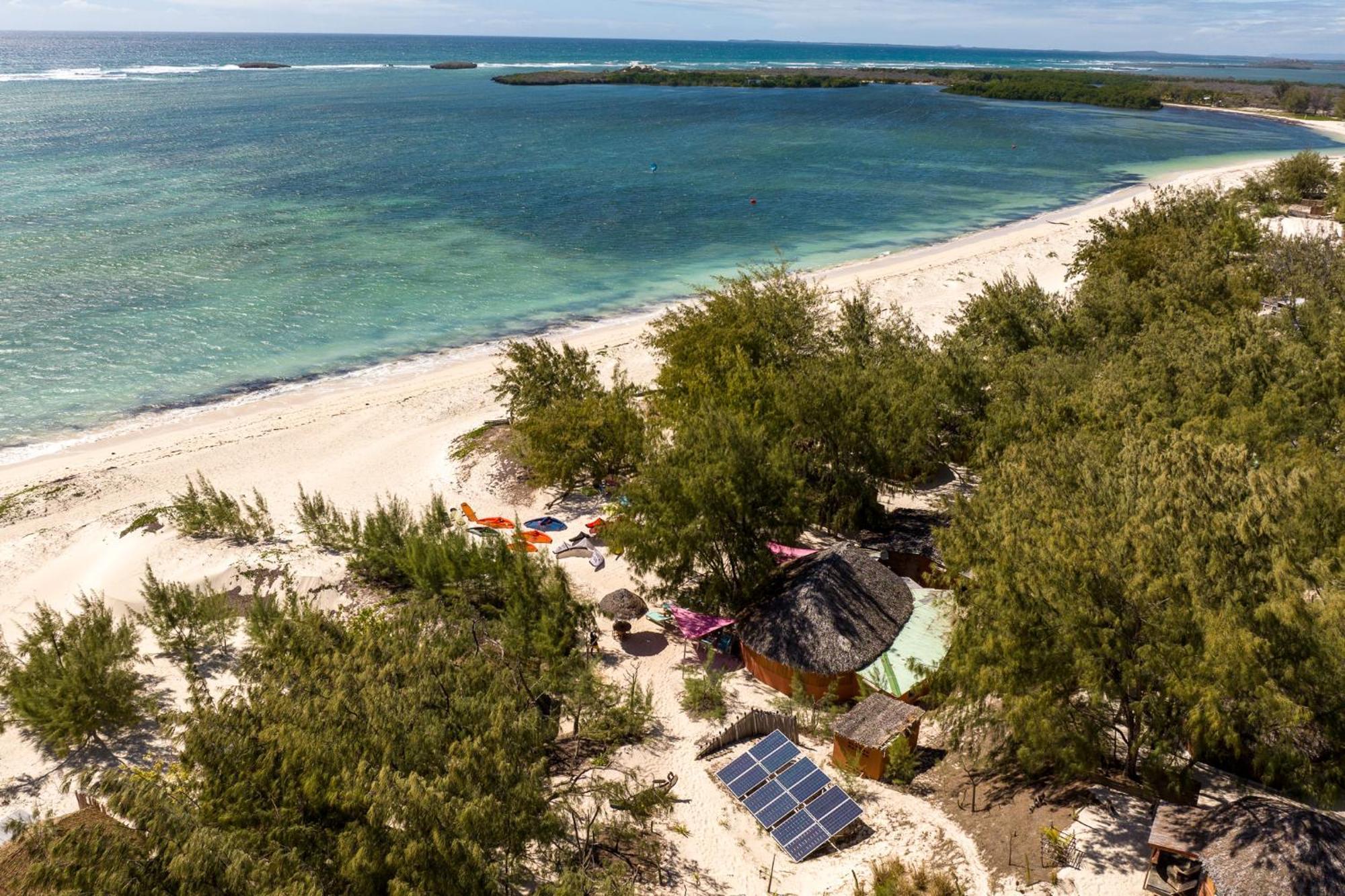 Ocean Lodge Kite & Windsurf Antsiranana Экстерьер фото
